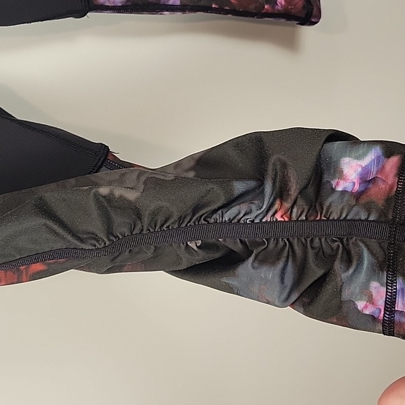 Lululemon Cropped Capri Yoga Leggings Women Size 4 Floral Low Rise - Picture 6 of 10